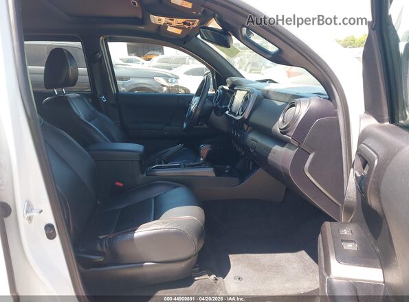 3TYCZ5AN4MT040809 2021 TOYOTA TACOMA White Vista interior delantera