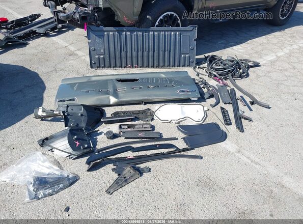 3TYLC5LN8ST016797 2025 TOYOTA TACOMA HYBRID Green Vista del cuadro de instrumentos