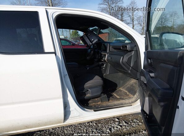 3TYLD5KNXRT007799 2024 TOYOTA TACOMA White Вид салону спереду