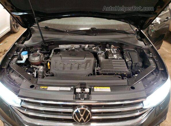 3VV0B7AX2NM122525 2022 VOLKSWAGEN TIGUAN Charcoal Widok komory silnika
