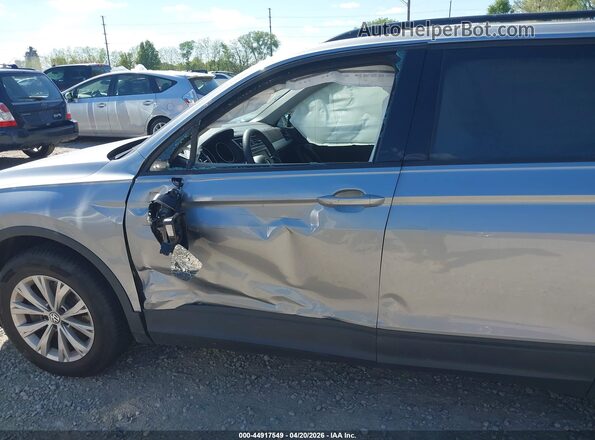 3VV1B7AX0LM078414 2020 VOLKSWAGEN TIGUAN Серебряный Вид спереди