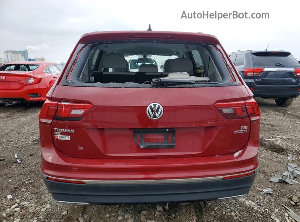 3VV2B7AX2JM219856 2018 VOLKSWAGEN TIGUAN Красный Вид сзади