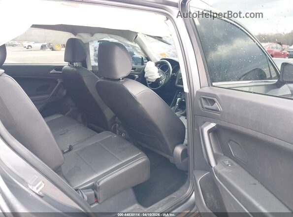 3VV2B7AX3KM199859 2019 VOLKSWAGEN TIGUAN Gray Vista de la etiqueta del VIN