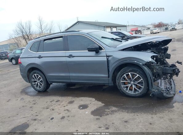 3VV2B7AX3KM199859 2019 VOLKSWAGEN TIGUAN Gray Vista interior trasera