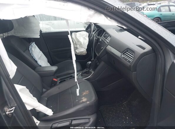 3VV2B7AX3LM116268 2020 VOLKSWAGEN TIGUAN Gray Вид салону спереду