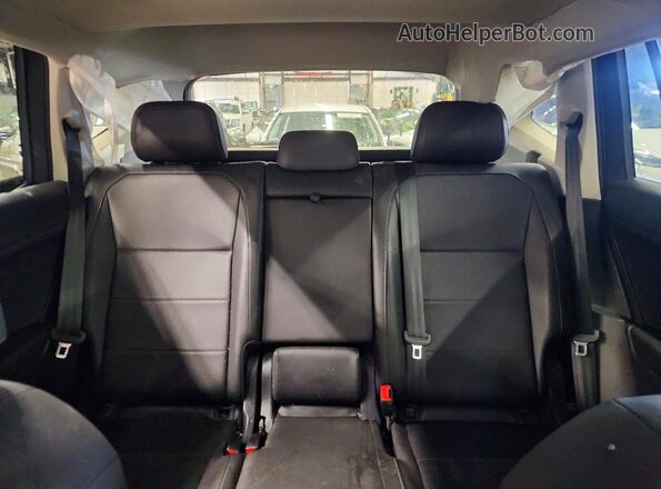 3VV2B7AX3LM139078 2020 VOLKSWAGEN TIGUAN Серый Вид задних сидений