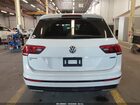 2020 Volkswagen Tiguan 2.0t Se/2.0t Se R-line Black/2.0t Sel White vin: 3VV2B7AX8LM136743