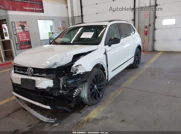 3VV2B7AX8LM136743 2020 VOLKSWAGEN TIGUAN White Vista tres cuartos delantera izquierda