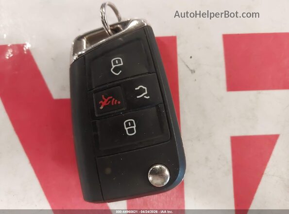 3VV2B7AX8LM136743 2020 VOLKSWAGEN TIGUAN White Vista del salpicadero