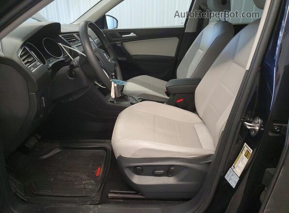 3VV2B7AX8MM064119 2021 VOLKSWAGEN TIGUAN Black Սալոնի դիմացի տեսք
