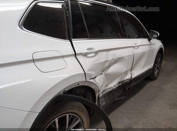 3VV3B7AX1JM033844 2018 VOLKSWAGEN TIGUAN Белый Вид спереди