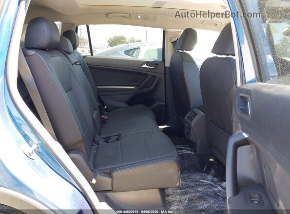 3VV3B7AX3KM062229 2019 VOLKSWAGEN TIGUAN Blue VIN sticker view