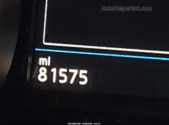 3VV3B7AX7JM005840 2018 VOLKSWAGEN TIGUAN Белый 