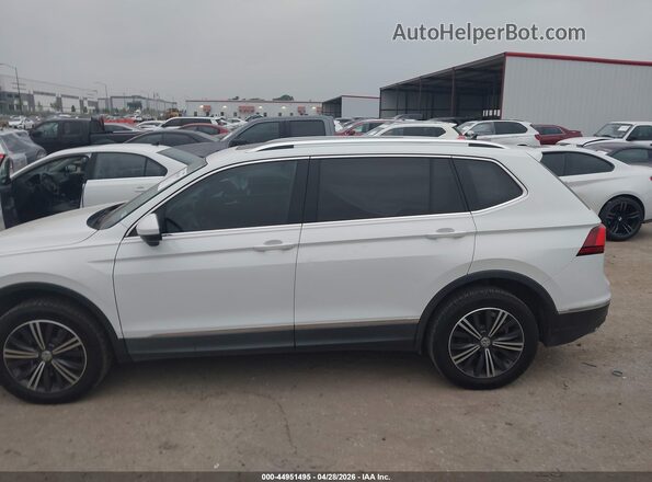 3VV3B7AX7JM005840 2018 VOLKSWAGEN TIGUAN Белый Панорамный вид салона 360°