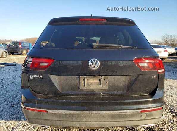 3VV3B7AX7JM199818 2018 VOLKSWAGEN TIGUAN Черный Вид сзади