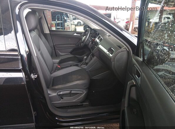 3VV3B7AX7KM192367 2019 VOLKSWAGEN TIGUAN Черный Вид салона спереди