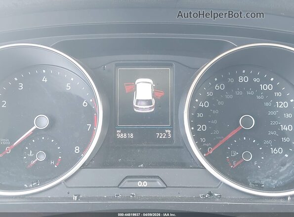 3VV3B7AX8JM024025 2018 VOLKSWAGEN TIGUAN Черный Вид задних сидений