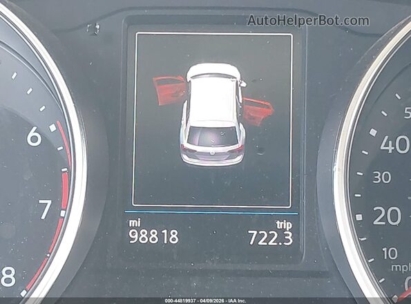 3VV3B7AX8JM024025 2018 VOLKSWAGEN TIGUAN Черный 