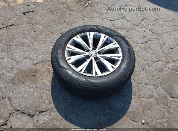 3VV3B7AX8JM055162 2018 VOLKSWAGEN TIGUAN Синий Вид щитка приборов