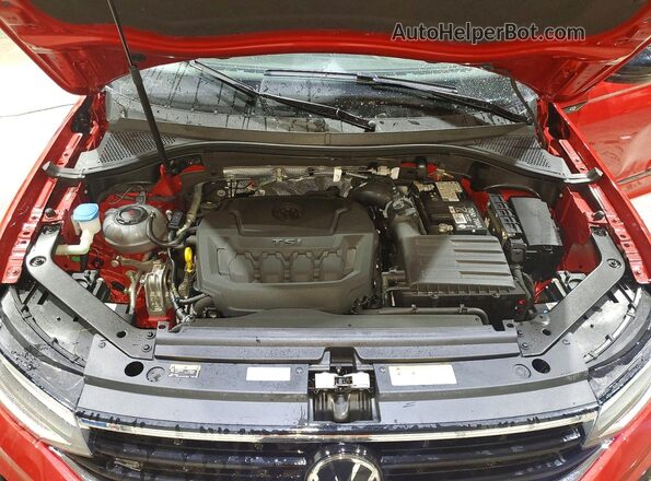 3VV8B7AX9RM228141 2024 VOLKSWAGEN TIGUAN Красный Вид подкапотного пространства