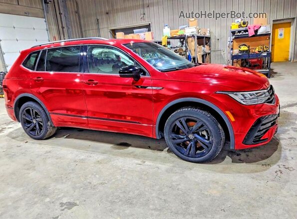 3VV8B7AX9RM228141 2024 VOLKSWAGEN TIGUAN Красный Передняя правая четверть
