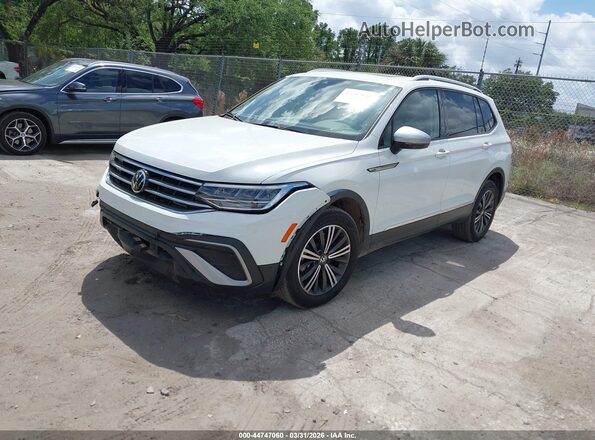 3VVAB7AX0RM235058 2024 VOLKSWAGEN TIGUAN White Vista tres cuartos delantera izquierda