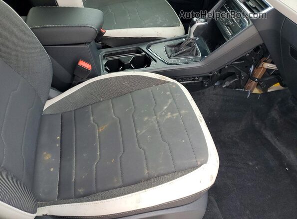 3VVEC7B25SM004339 2025 VOLKSWAGEN TAOS White Widok naklejki z numerem VIN