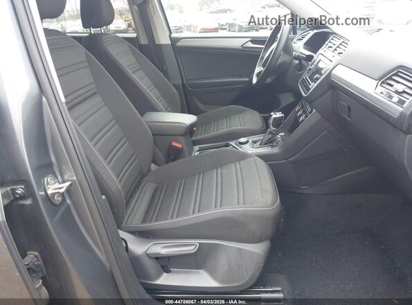3VVFB7AX8RM010828 2024 VOLKSWAGEN TIGUAN Серый Вид салона спереди