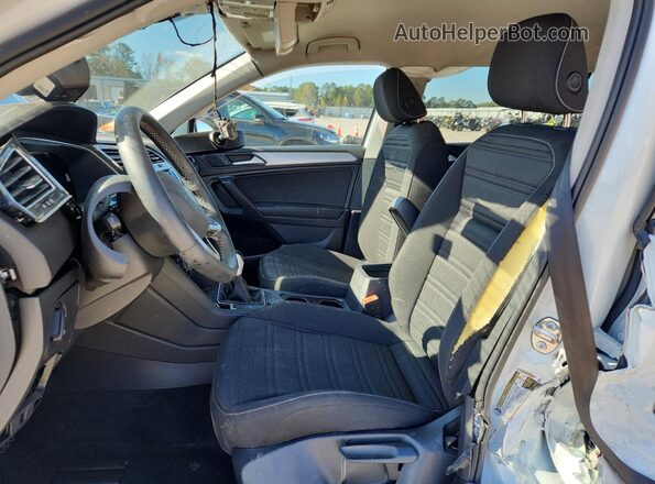 3VVFB7AX8RM032909 2024 VOLKSWAGEN TIGUAN White Вид салону спереду