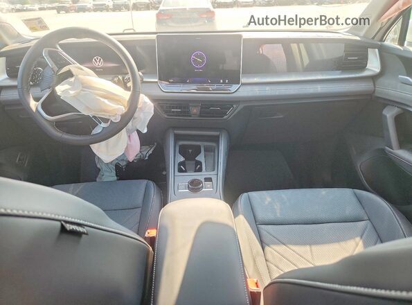 3VVFR7RM8SM038253 2025 VOLKSWAGEN TIGUAN Белый Вид панели приборов
