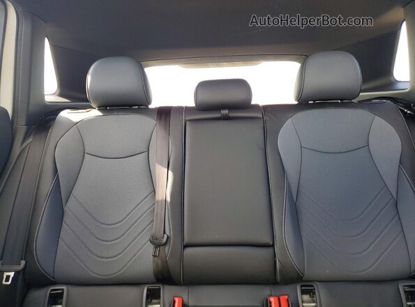 3VVGR7RM8SM049306 2025 VOLKSWAGEN TIGUAN White Widok tylnych siedzeń