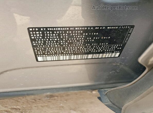 3VVMB7AX4RM063310 2024 VOLKSWAGEN TIGUAN Silver Widok komory silnika