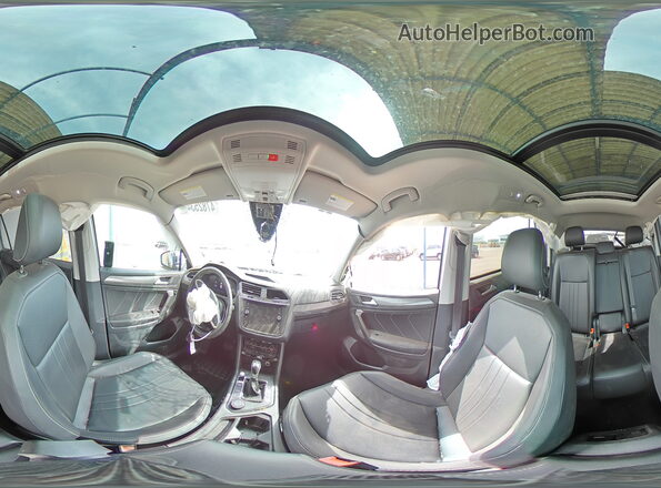 3VVMB7AX4RM063310 2024 VOLKSWAGEN TIGUAN Silver Widok naklejki z numerem VIN