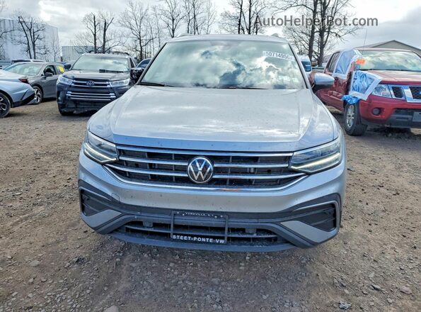 3VVMB7AX7RM175681 2024 VOLKSWAGEN TIGUAN Silver Widok z przodu