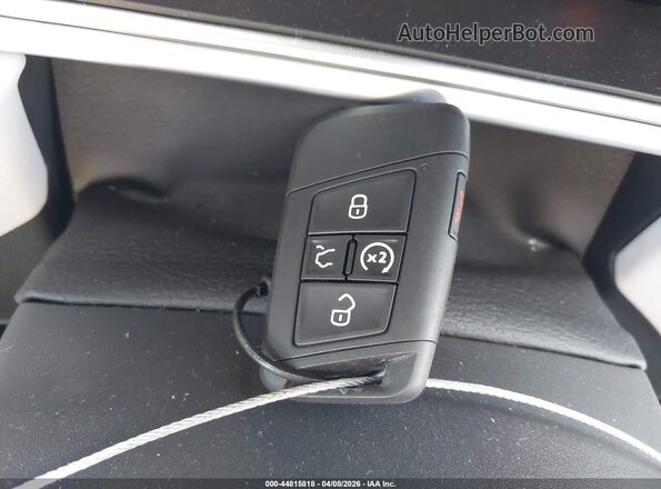 3VVSC7B23TM043337 2026 VOLKSWAGEN TAOS White Widok deski rozdzielczej
