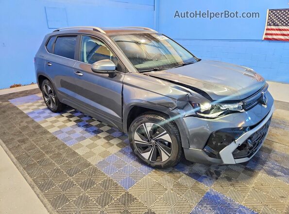 3VVUC7B24TM034784 2026 VOLKSWAGEN TAOS Серый Передняя правая четверть