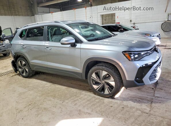 3VVVC7B29SM080789 2025 VOLKSWAGEN TAOS Silver Przód prawy