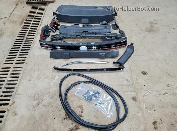 3VVVC7B29SM080789 2025 VOLKSWAGEN TAOS Silver Widok naklejki z numerem VIN