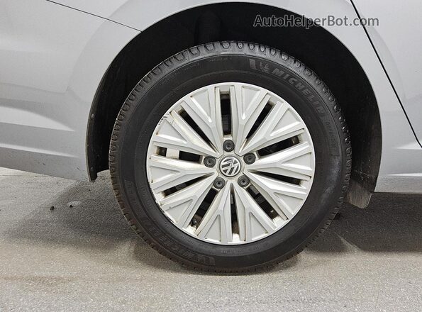 3VWCB7BU2LM028249 2020 VOLKSWAGEN JETTA Серебряный 