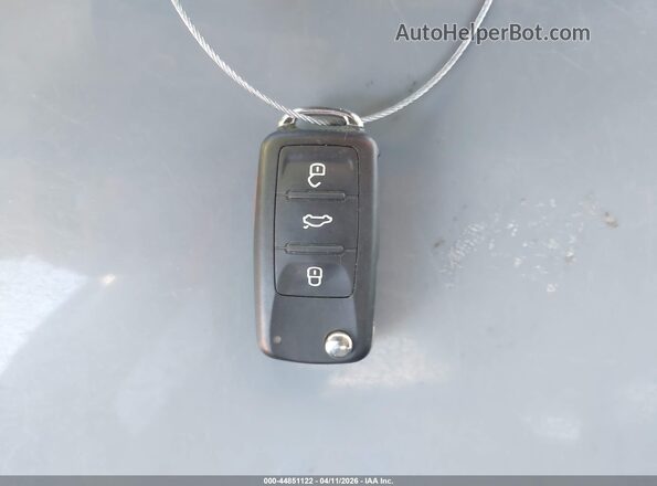 3VWDB7AJ0HM204721 2017 VOLKSWAGEN JETTA Черный Вид панели приборов
