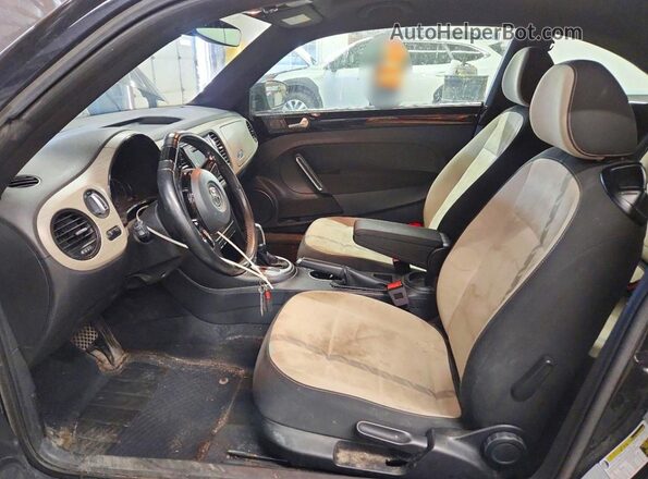 3VWFD7ATXJM706002 2018 VOLKSWAGEN BEETLE Черный Вид салона спереди
