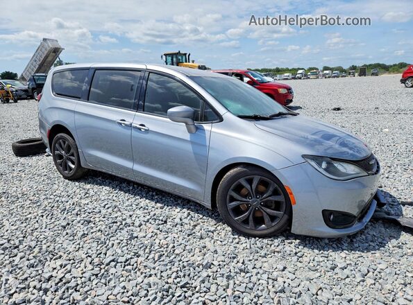 2C4RC1FG8LR120079 2020 CHRYSLER PACIFICA Серебряный Вид спереди