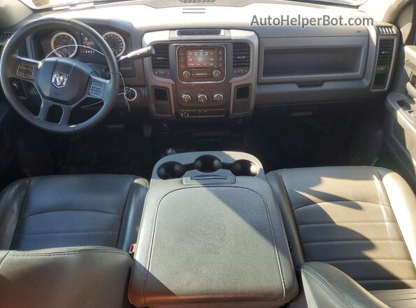 3C6UR5HJ0JG354350 2018 RAM 2500 Белый Вид щитка приборов