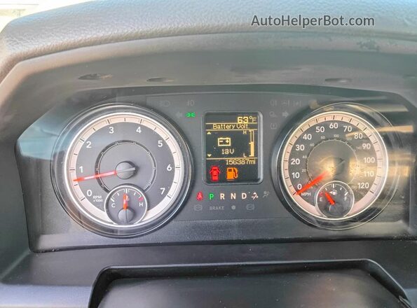 3C7WR3AJ7JG220535 2018 RAM 3500 Белый Вид щитка приборов
