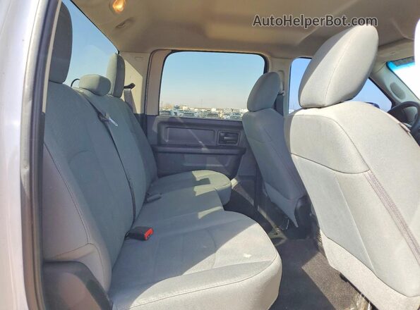 3C6UR5CJ0HG537362 2017 RAM 2500 Белый Вид задней части салона