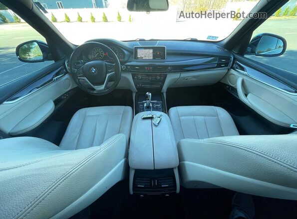 5UXKR0C57H0V66589 2017 BMW X5 Серебряный Вид задних сидений