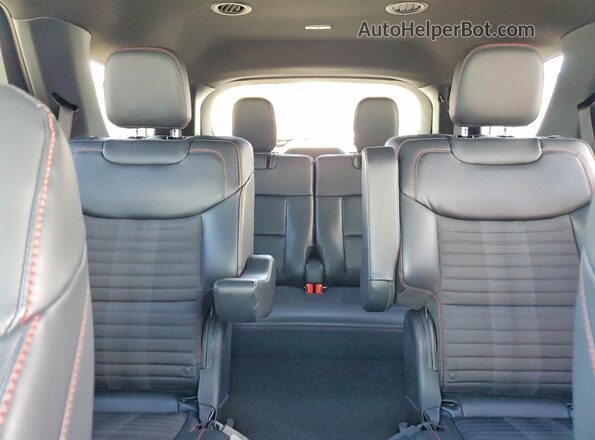 1FMUK8KH7TGA34795 2026 FORD FORD EXPLORER Gray Widok tylnych siedzeń