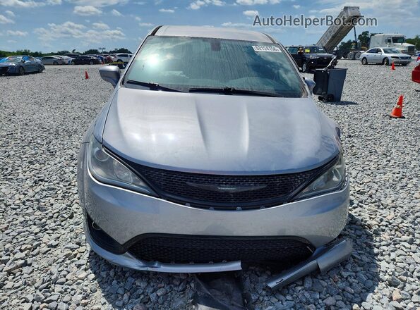 2C4RC1FG8LR120079 2020 CHRYSLER PACIFICA Серебряный Вид сзади
