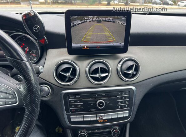 WDCTG4GB0KU004823 2019 MERCEDES-BENZ GLA Белый Вид задней части салона