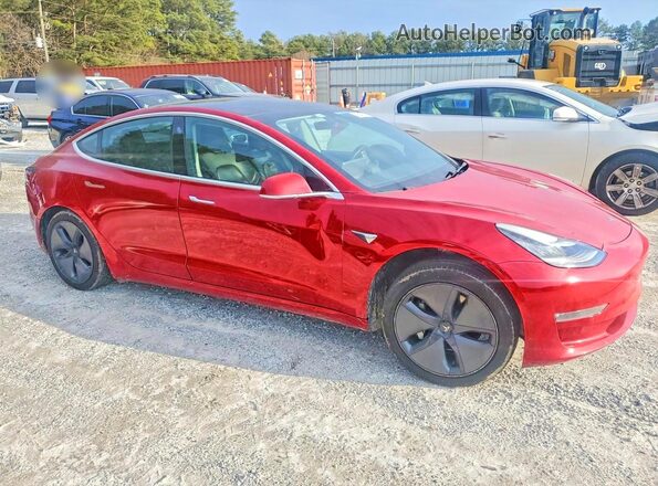 5YJ3E1EA4JF007090 2018 TESLA MODEL Red Widok z przodu